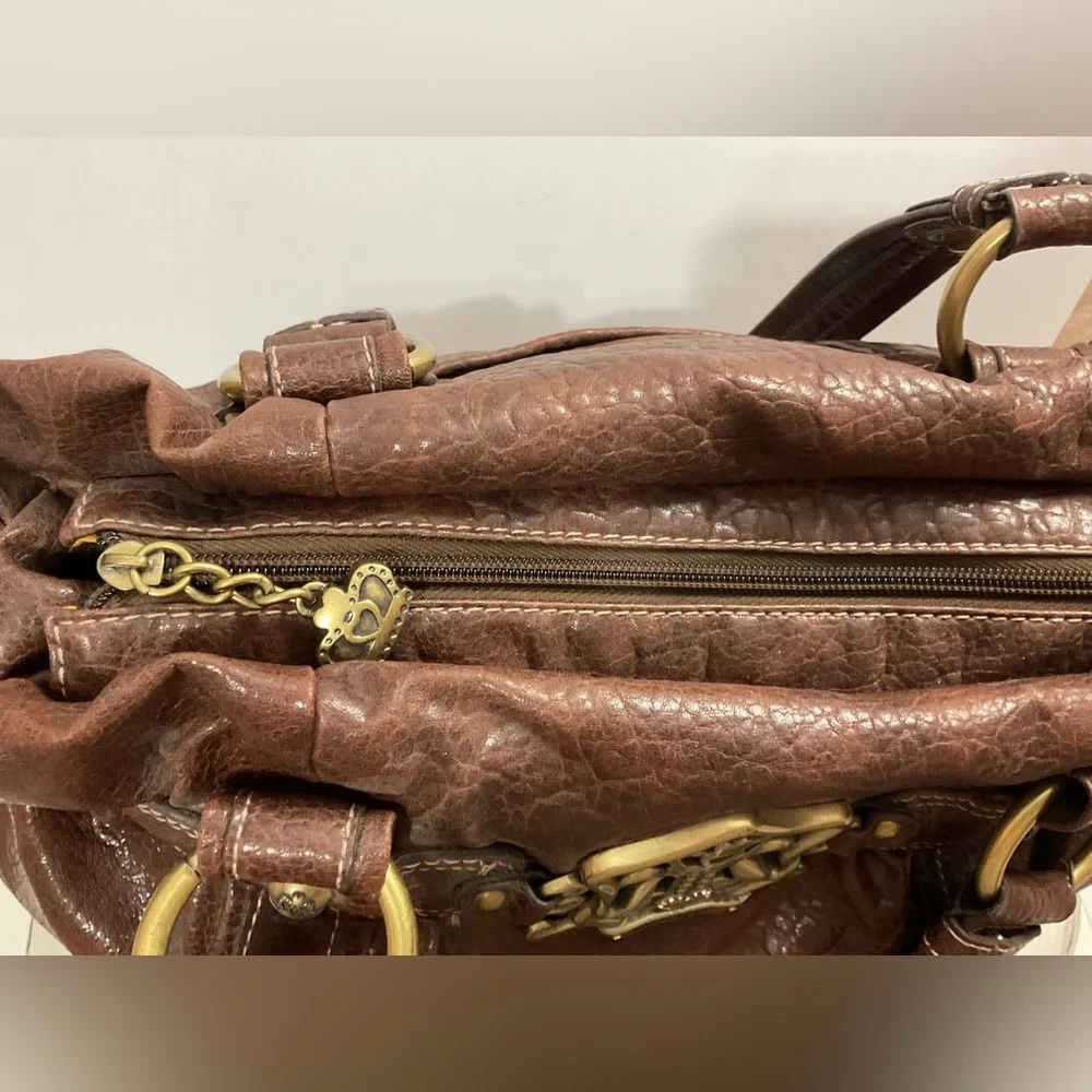 Kathy Van Zeeland Chocolate Shoulder Bag with Brass Details - Picture 9 of 11